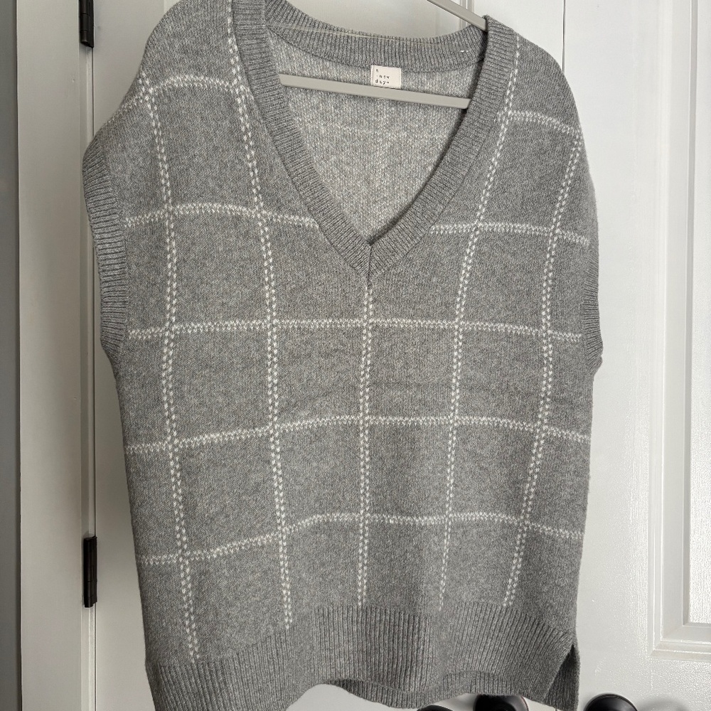 A New Day Gray Matching Sweater Vest and Mini Skirt